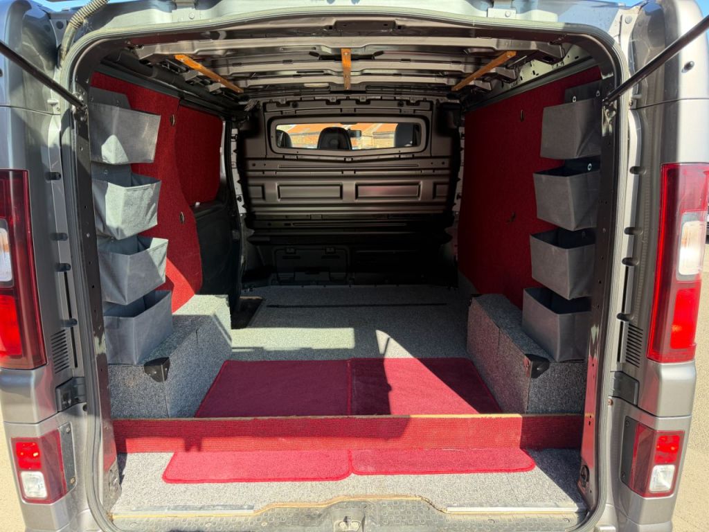 Used Vauxhall Vivaro 2015 for sale - 78153414: Photo 14