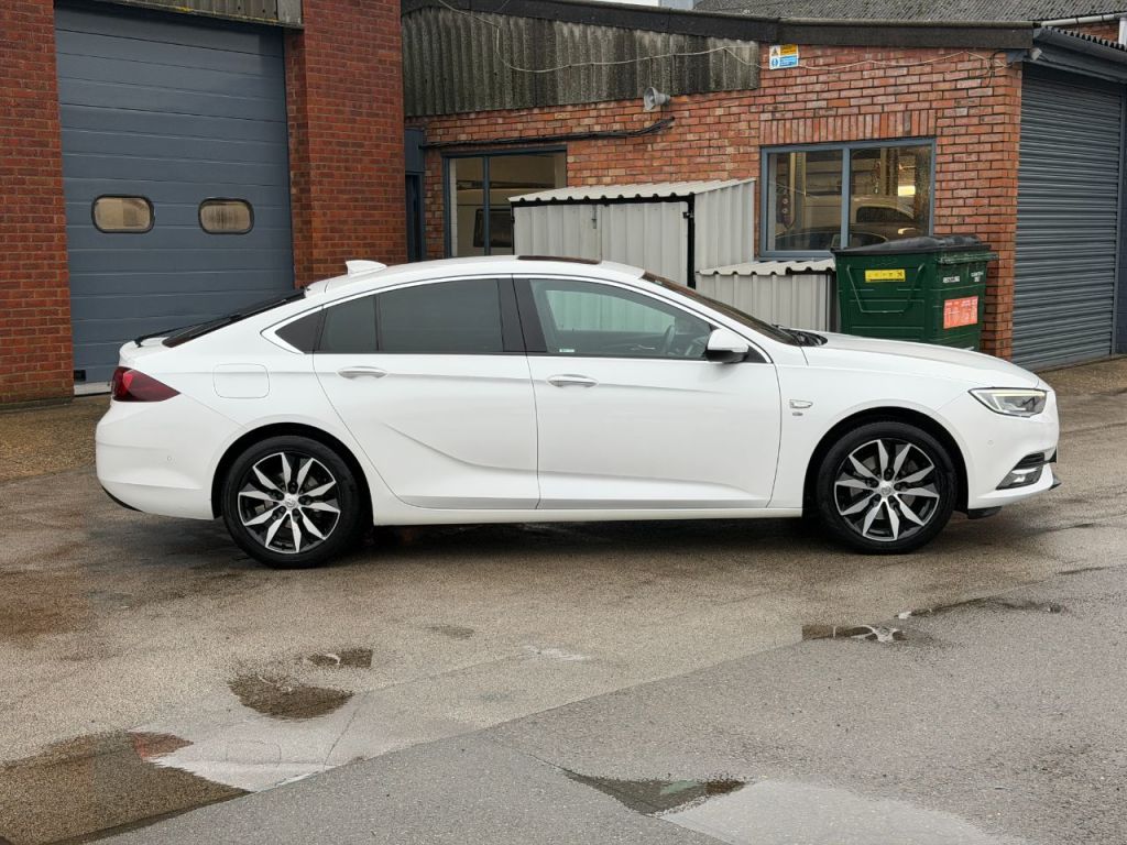 Used Vauxhall Insignia 2017 for sale - 77641910: Photo 14