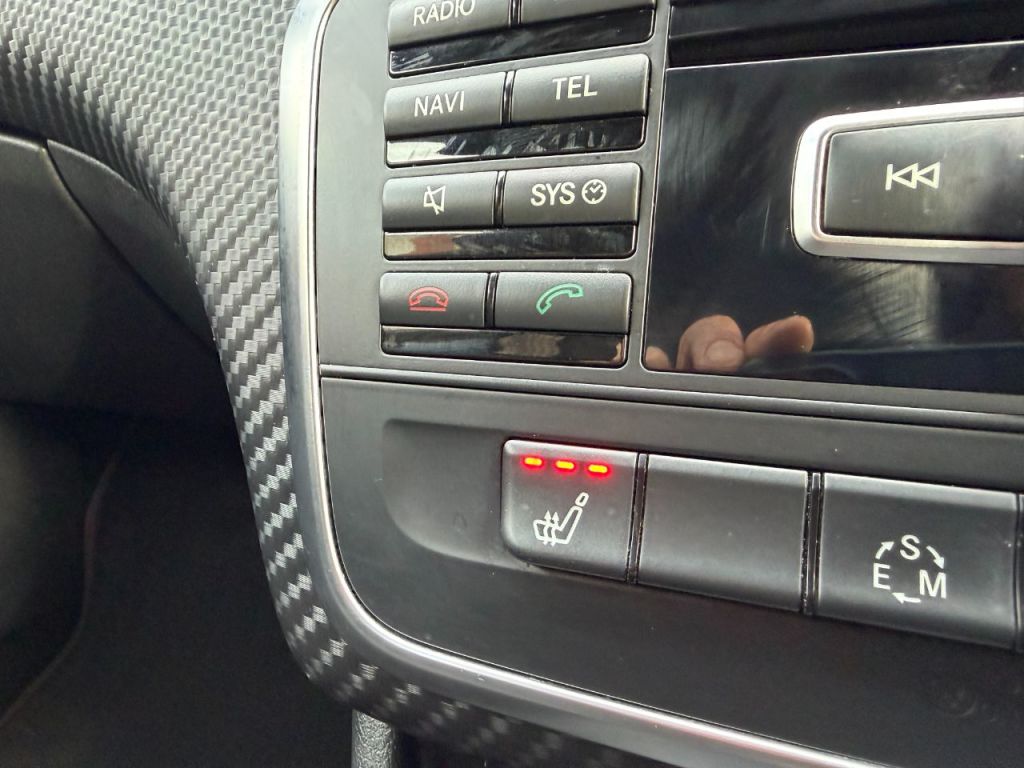 Used Mercedes-Benz A-Class 2015 for sale - 76723513: Photo 17