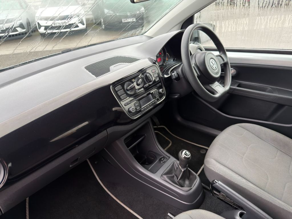 Used Volkswagen up! 2013 for sale - 77187669: Photo 3