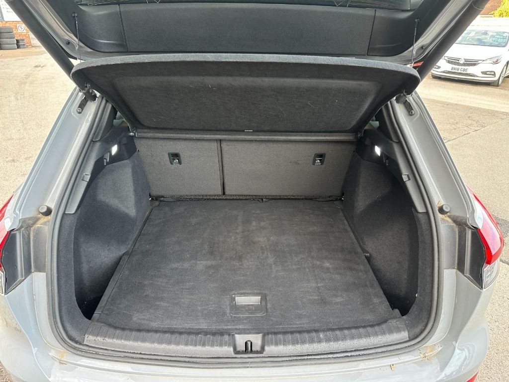 Used Audi Q4 e-tron 2023 for sale - 75994871: Photo 16