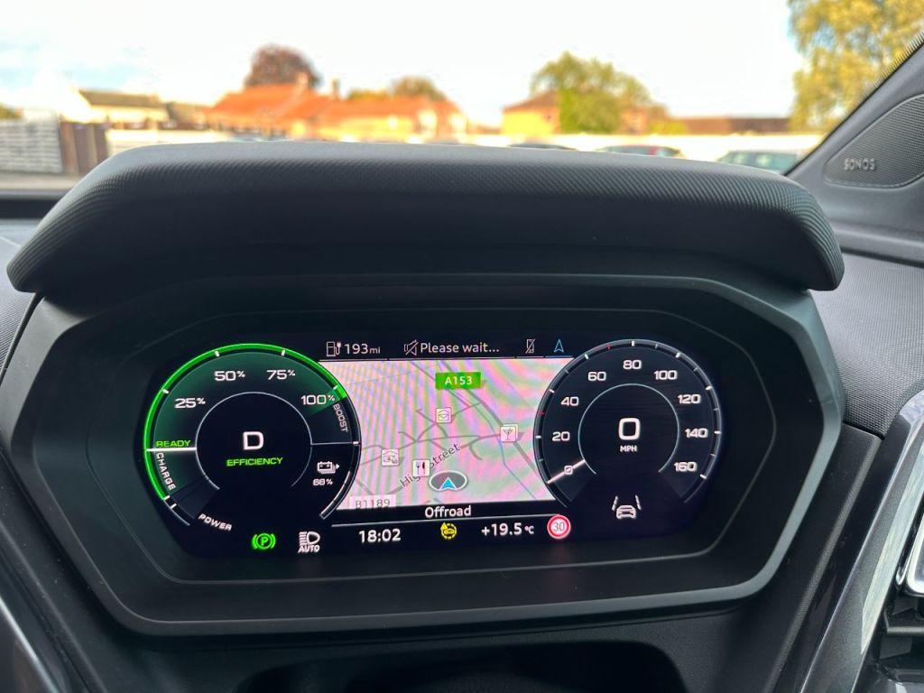 Used Audi Q4 e-tron 2023 for sale - 75994871: Photo 31