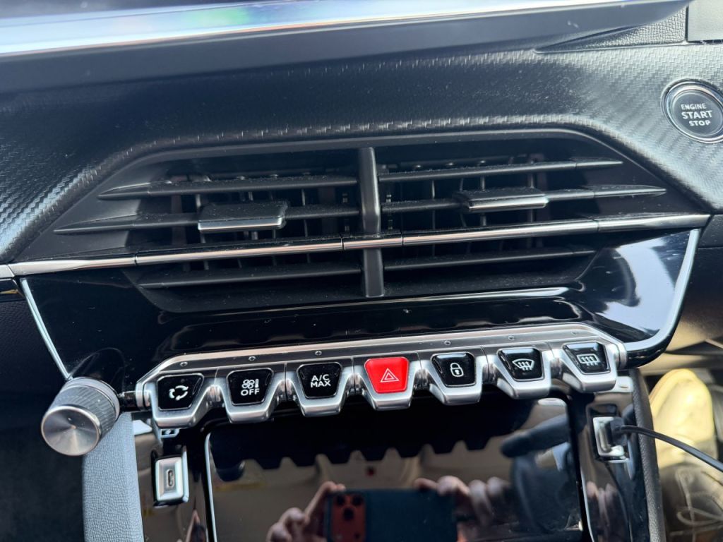 Used Peugeot 2008 2021 for sale - 78153419: Photo 22