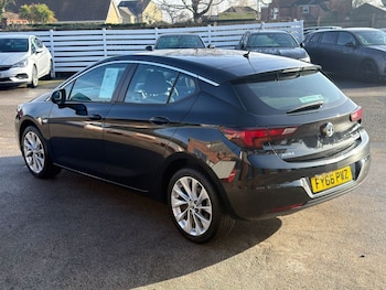Used Vauxhall Astra 2017 for sale - 77327556: Photo