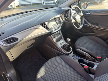 Used Vauxhall Astra 2017 for sale - 77327556: Photo