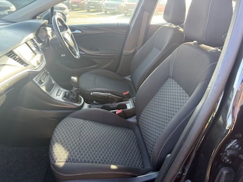 Used Vauxhall Astra 2017 for sale - 77327556: Photo