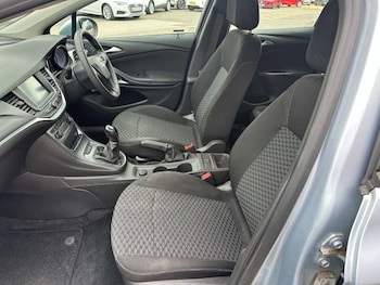 Used Vauxhall Astra 2015 for sale - 75606551: Photo