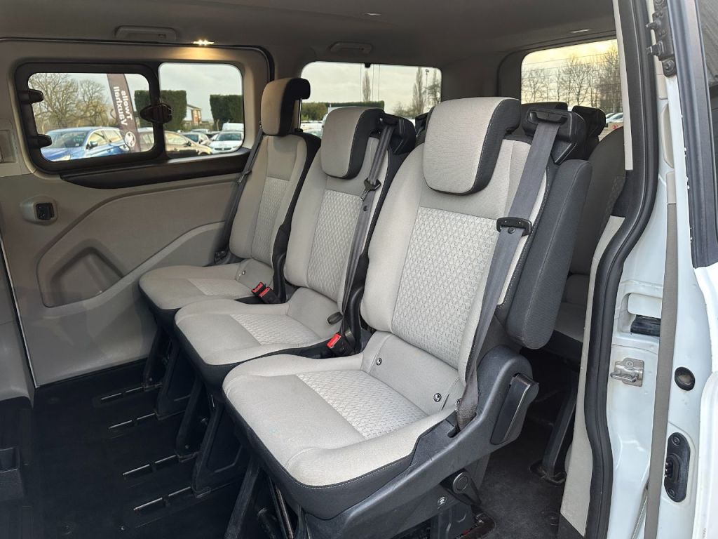 Used Ford Tourneo Custom 2019 for sale - 76603811: Photo 8