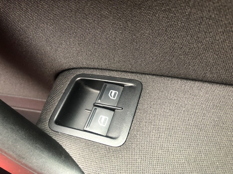 Used Volkswagen Polo 2010 for sale - 76712229: Photo 36