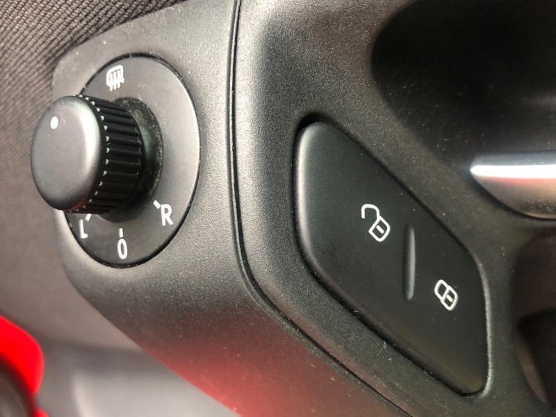 Used Volkswagen Polo 2010 for sale - 76712229: Photo 37