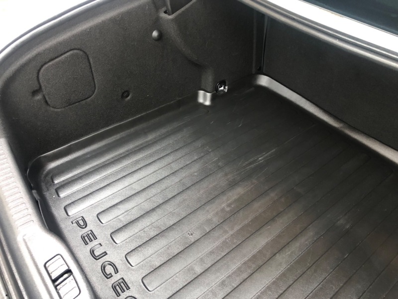 Used Peugeot RCZ 2014 for sale - 77038651: Photo 31