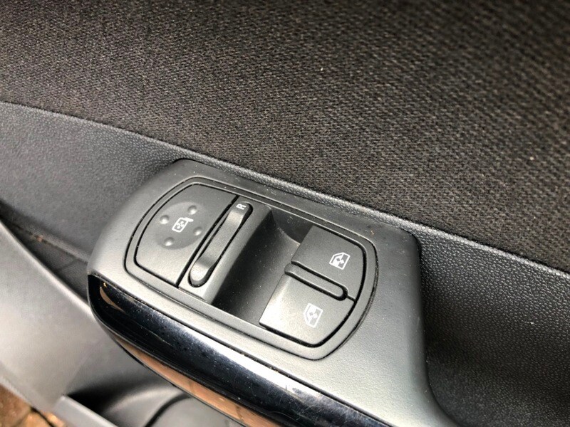 Used Vauxhall Corsa 2013 for sale - 77609620: Photo 34