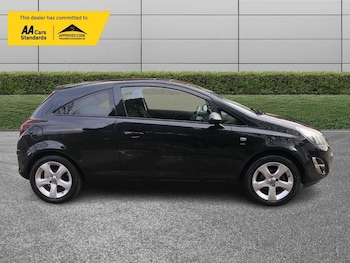 Used Vauxhall Corsa 2013 for sale - 77609620: Photo