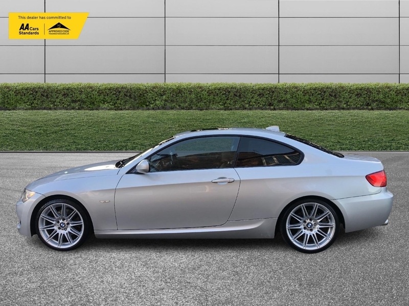 Used BMW 3 Series 2011 for sale - 78145667: Photo 11