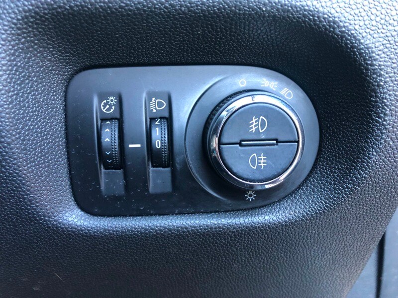 Used Vauxhall Corsa 2013 for sale - 77766049: Photo 42