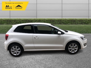 Used Volkswagen Polo 2013 for sale - 76470741: Photo