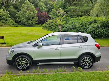 Used Suzuki SX4 S-Cross 2015 for sale - 75380952: Photo