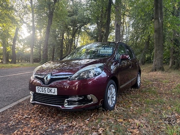 2015 (65) - 1.5 dCi Dynamique Nav 5dr