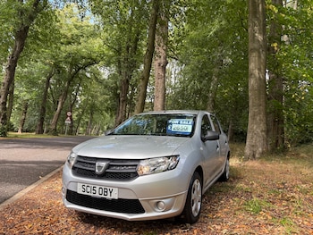 2015 (15) - 1.2 16V Ambiance 5dr