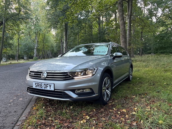 Used Volkswagen Passat 2016 for sale - 75972750: Photo 1