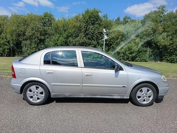 2004 (53) - 1.6i 16V Elegance 5dr Auto