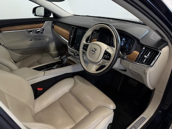 Used Volvo V90 2018 for sale - 79292539: Photo