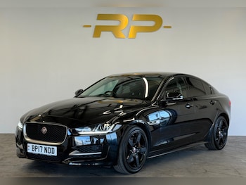 Used Jaguar XE 2017 for sale - 79050081: Photo