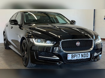 Used Jaguar XE 2017 for sale - 79050081: Photo