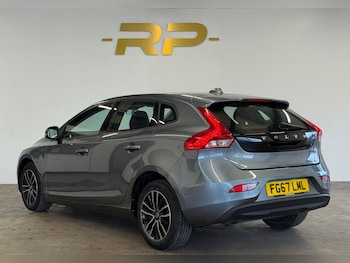 Used Volvo V40 2017 for sale - 79116854: Photo
