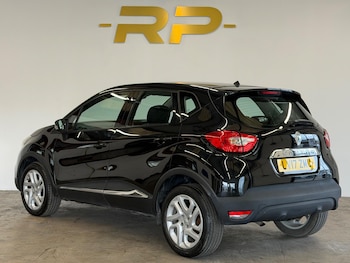 Used Renault Captur 2017 for sale - 79049160: Photo