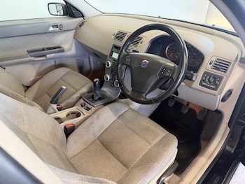 Used Volvo S40 2005 for sale - 79471943: Photo