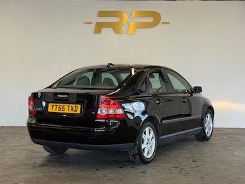 Used Volvo S40 2005 for sale - 79471943: Photo