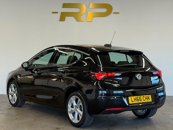 Used Vauxhall Astra 2017 for sale - 79050077: Photo