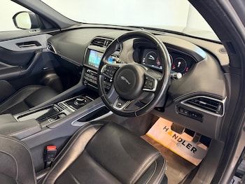 Used Jaguar F-Pace 2018 for sale - 79050177: Photo