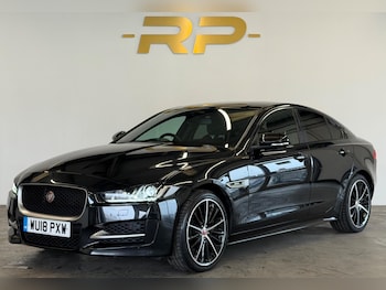 Used Jaguar XE 2018 for sale - 79577411: Photo