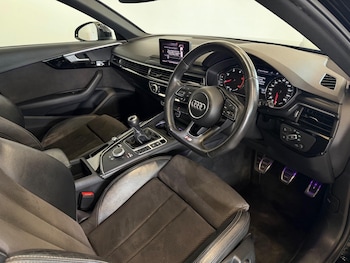 Used Audi A4 Avant 2018 for sale - 79544130: Photo