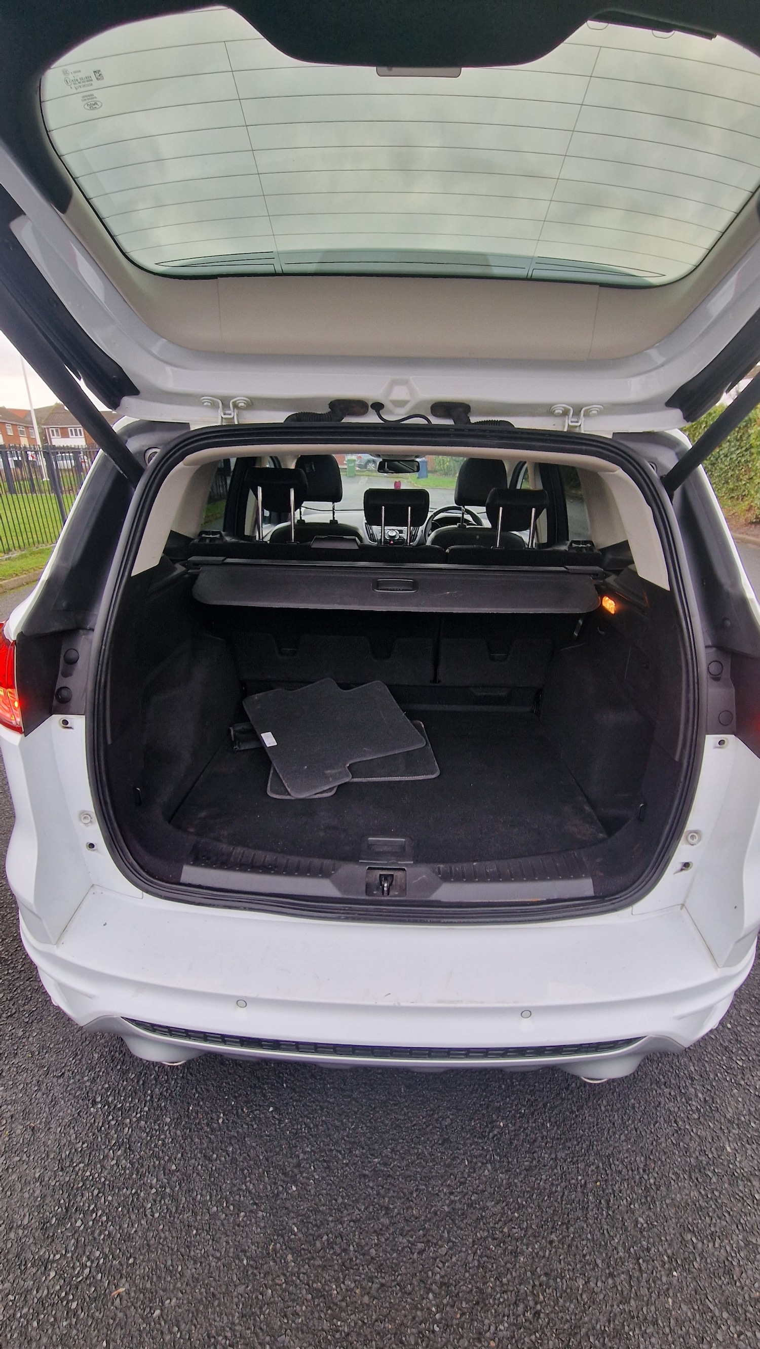 Used Ford Kuga 2014 for sale - 77547991: Photo 4