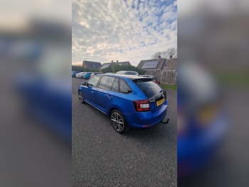 Used Skoda Rapid Spaceback 2017 for sale - 77762420: Photo