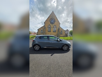 Used Renault Clio 2018 for sale - 78611855: Photo