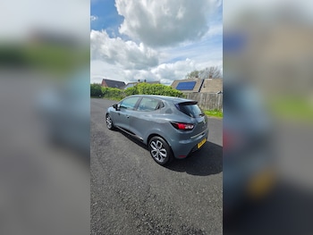 Used Renault Clio 2018 for sale - 78611855: Photo