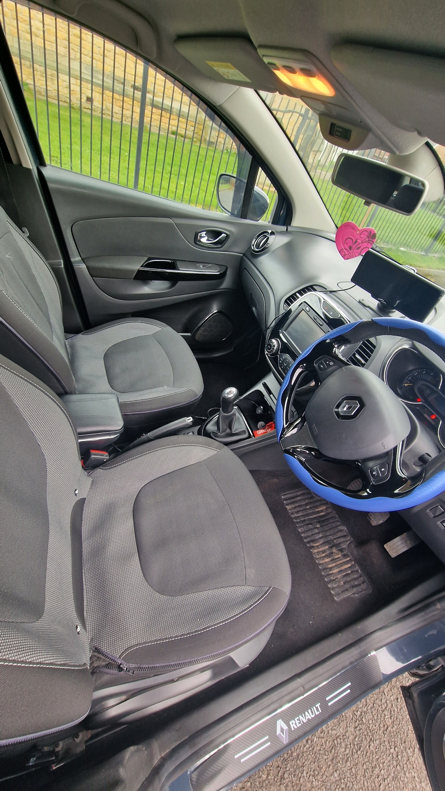 Used Renault Captur 2014 for sale - 77902824: Photo 10