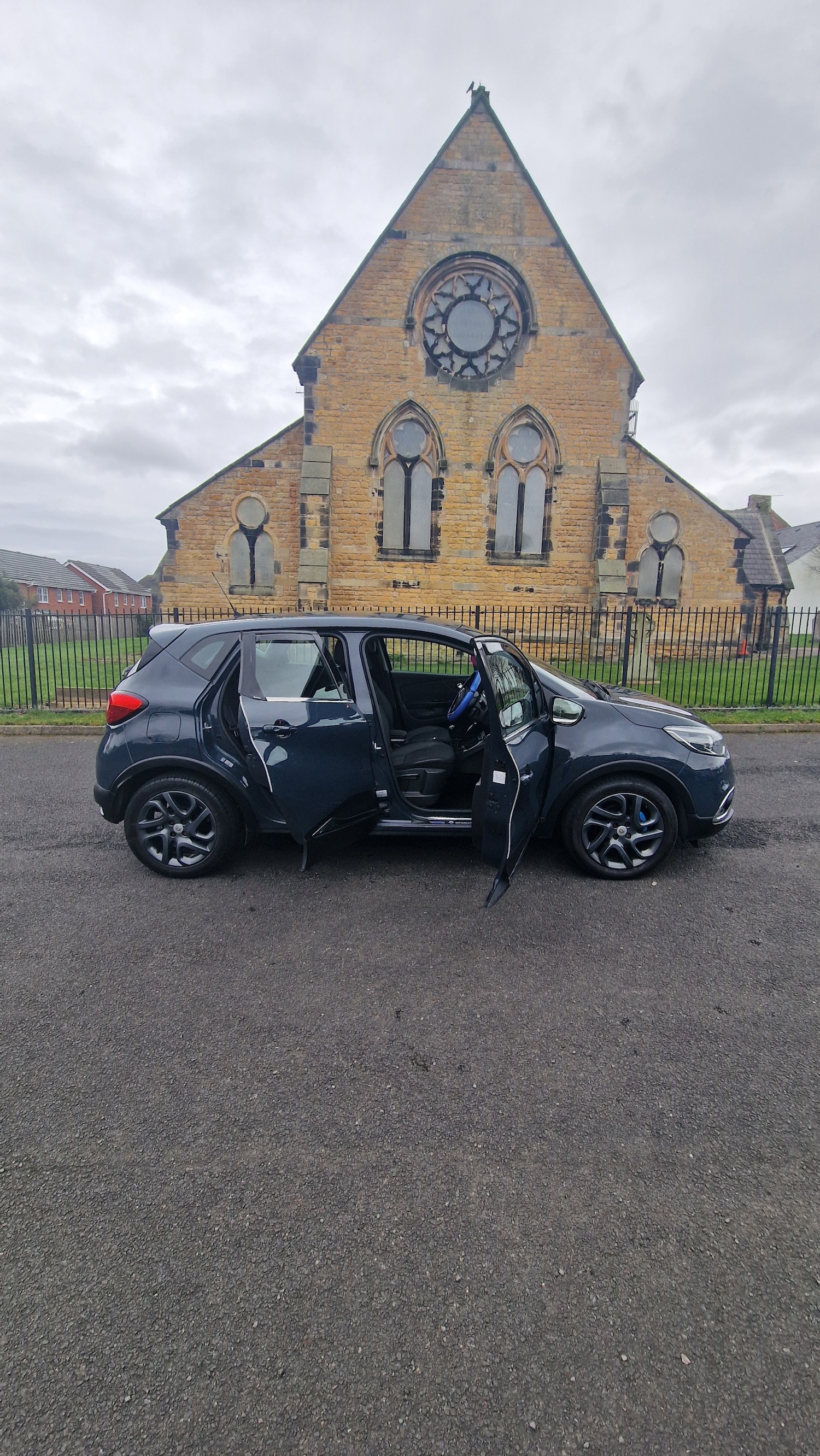 Used Renault Captur 2014 for sale - 77902824: Photo 11