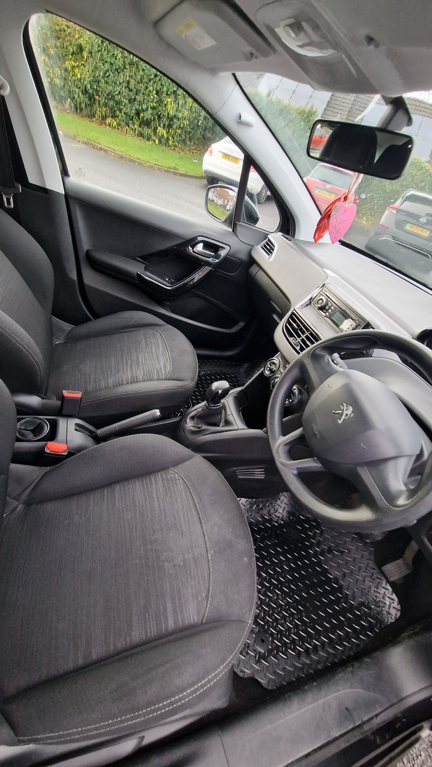 Used Peugeot 208 2016 for sale - 77196706: Photo 12