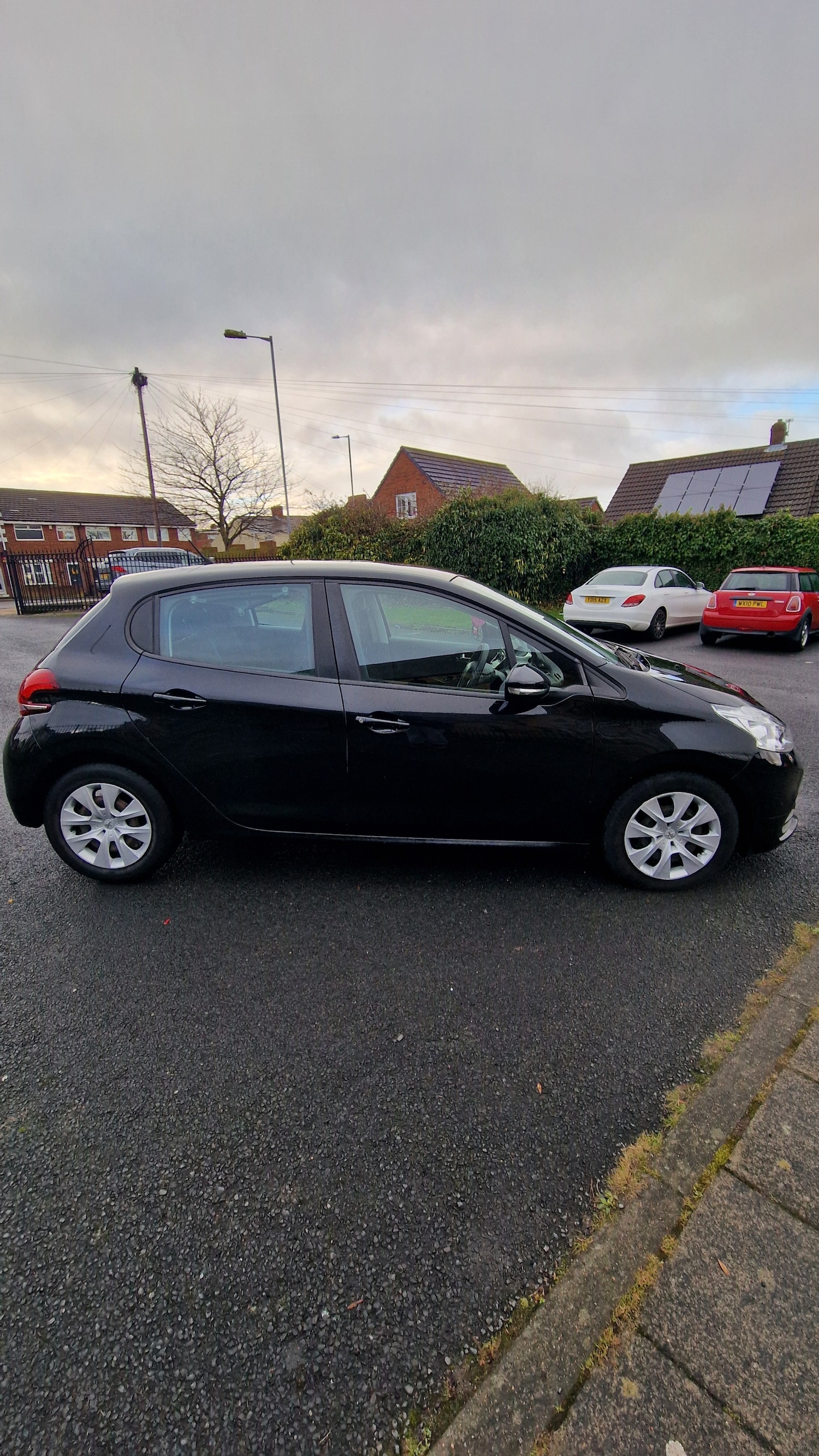 Used Peugeot 208 2016 for sale - 77196706: Photo 2