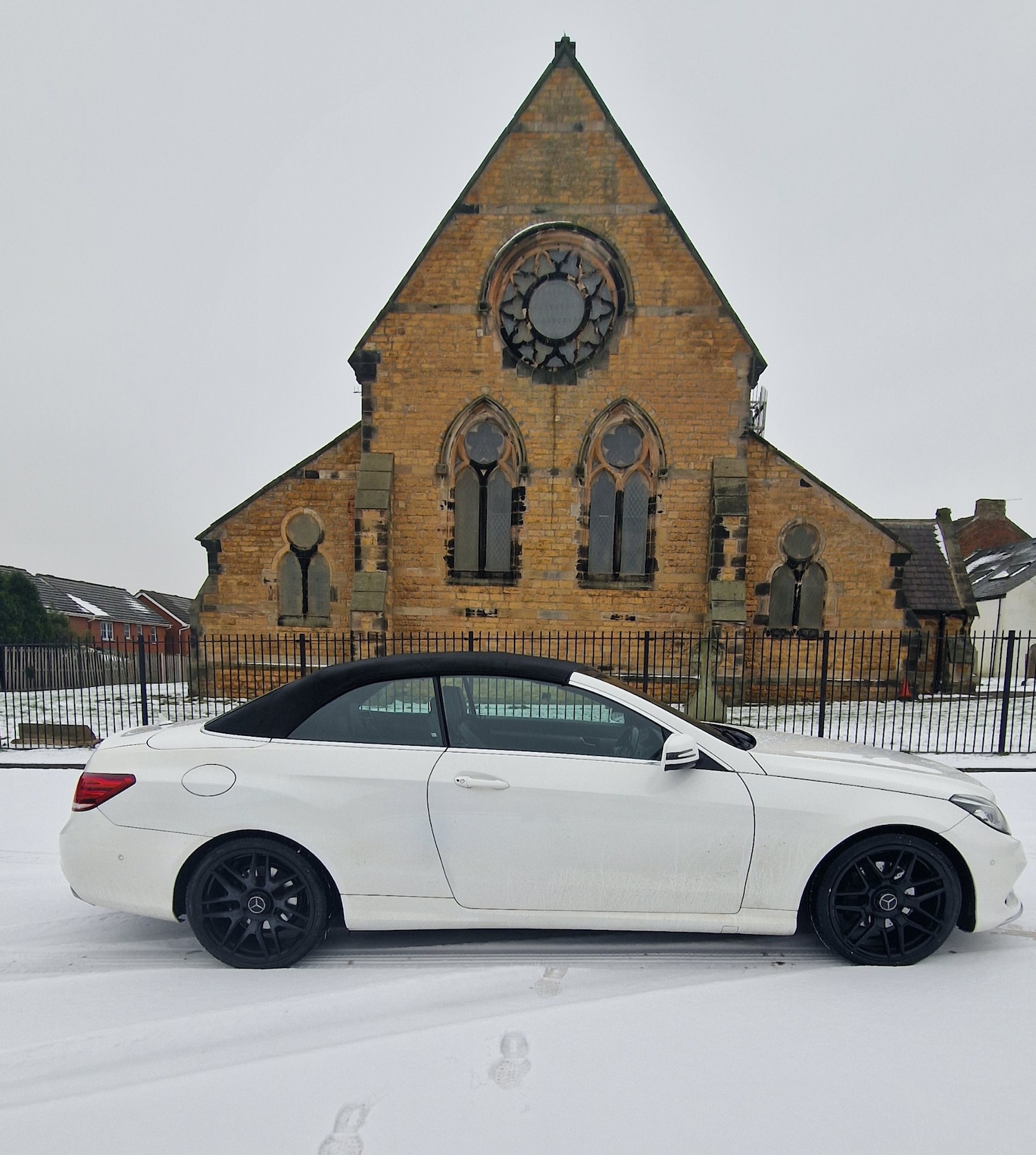 Used Mercedes-Benz E Class 2014 for sale - 77201080: Photo 1