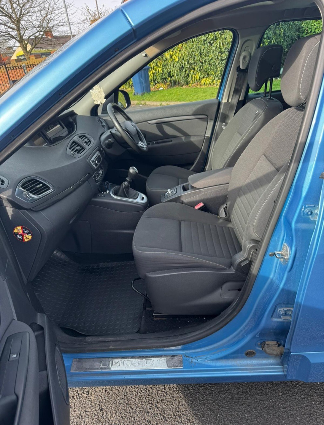 Used Renault Scenic 2015 for sale - 77984944: Photo 11