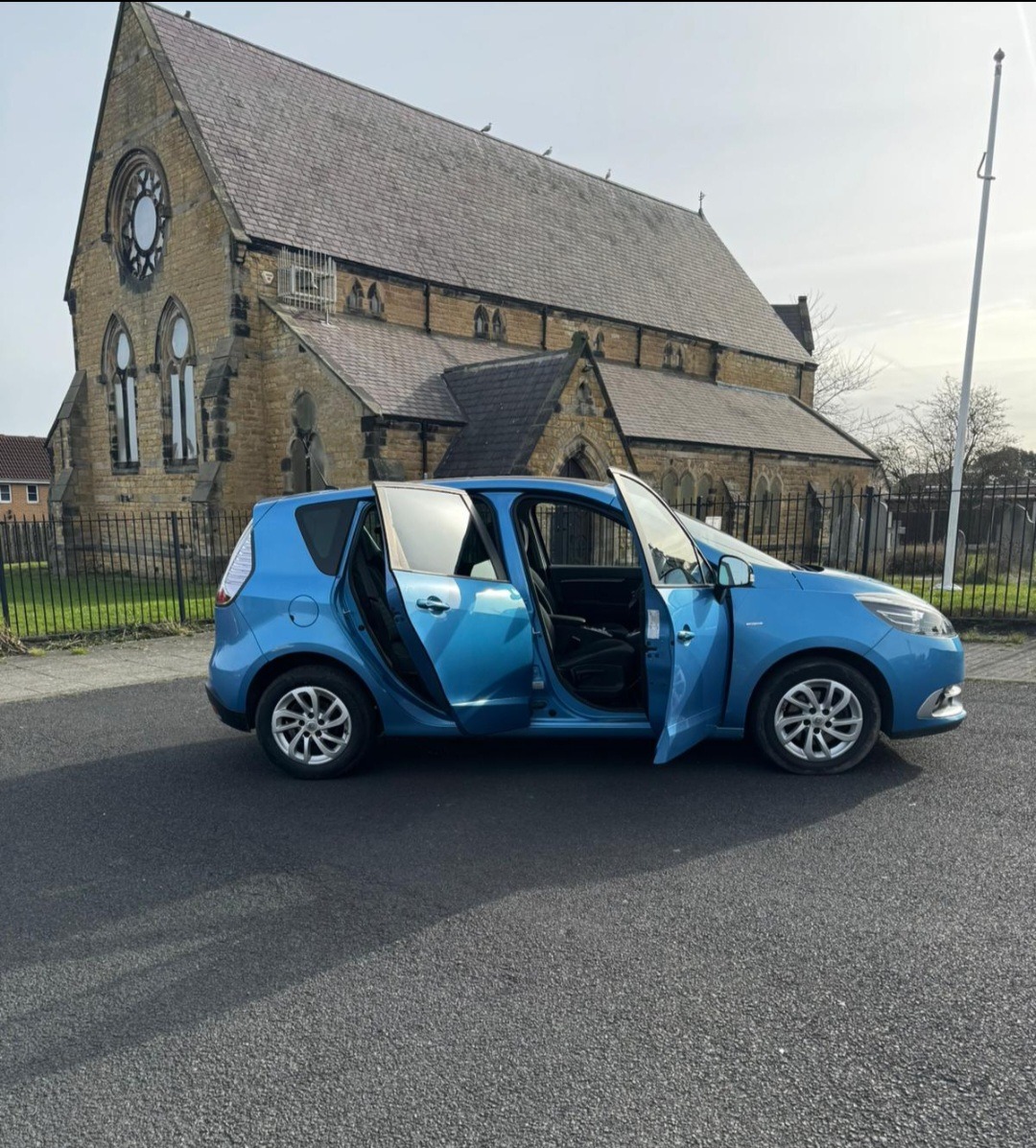 Used Renault Scenic 2015 for sale - 77984944: Photo 12