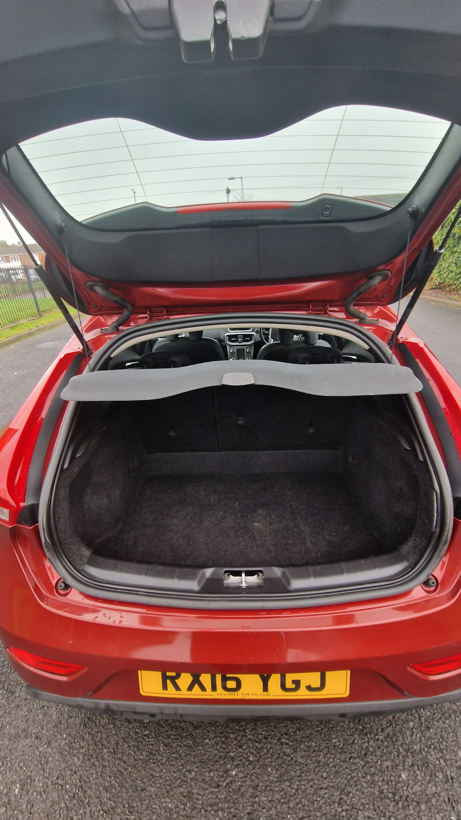 Used Volvo V40 2016 for sale - 77311463: Photo 7