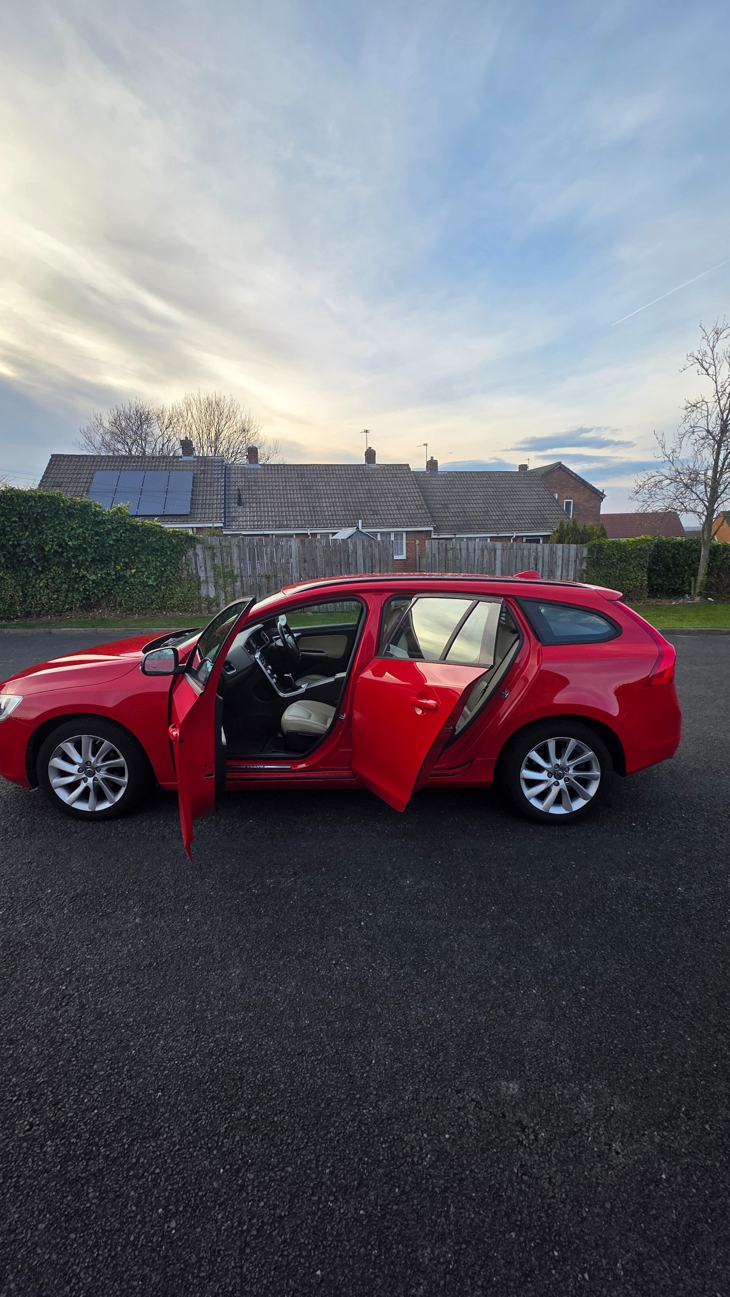 Used Volvo V60 2014 for sale - 78155700: Photo 12