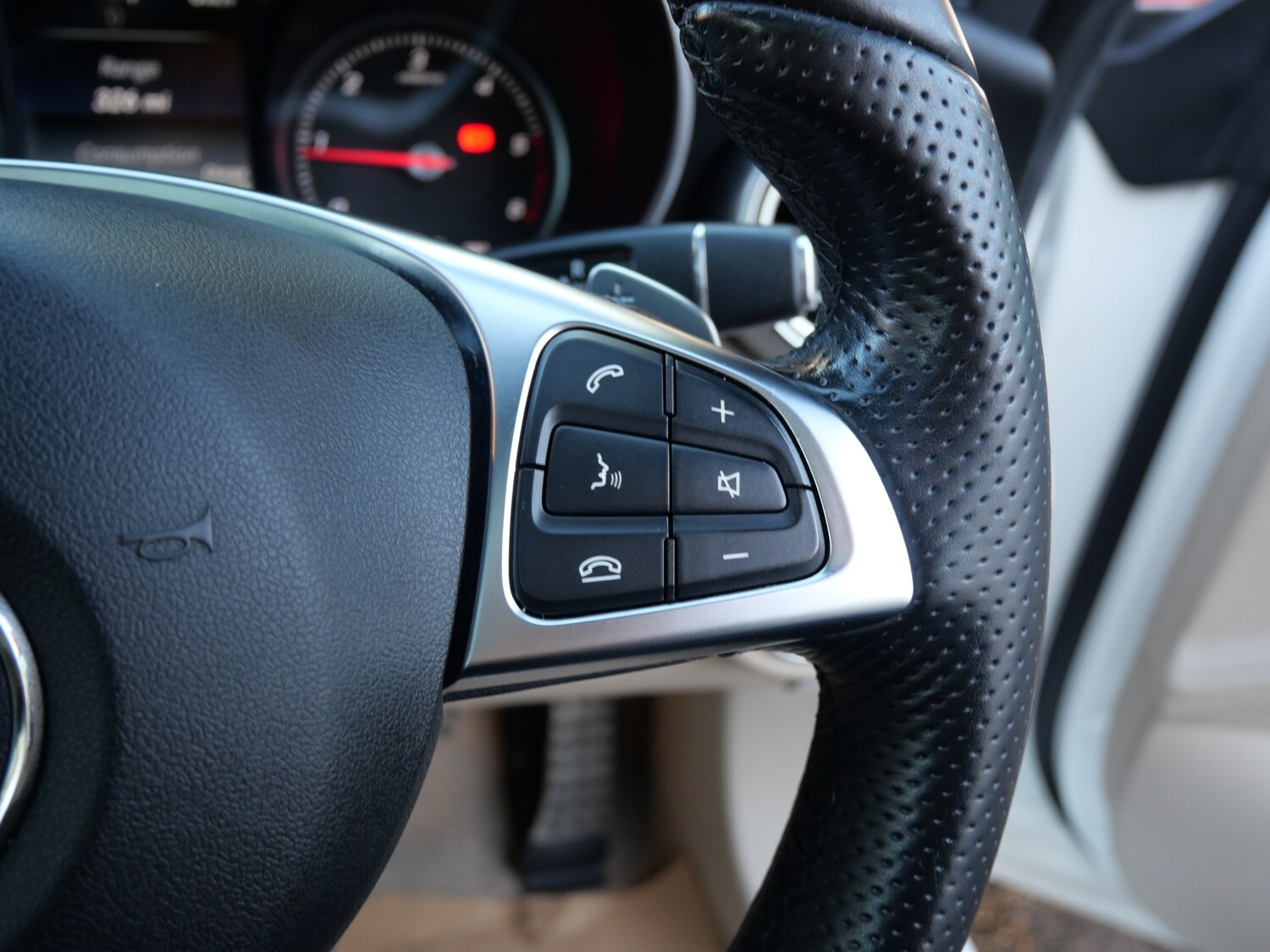 Used Mercedes-Benz C Class 2016 for sale - 77048345: Photo 35